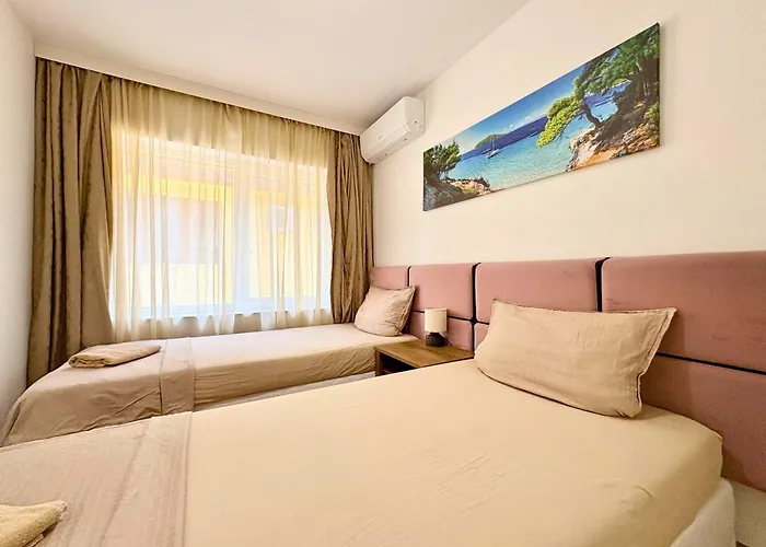 Апартаменты Charm 2 *